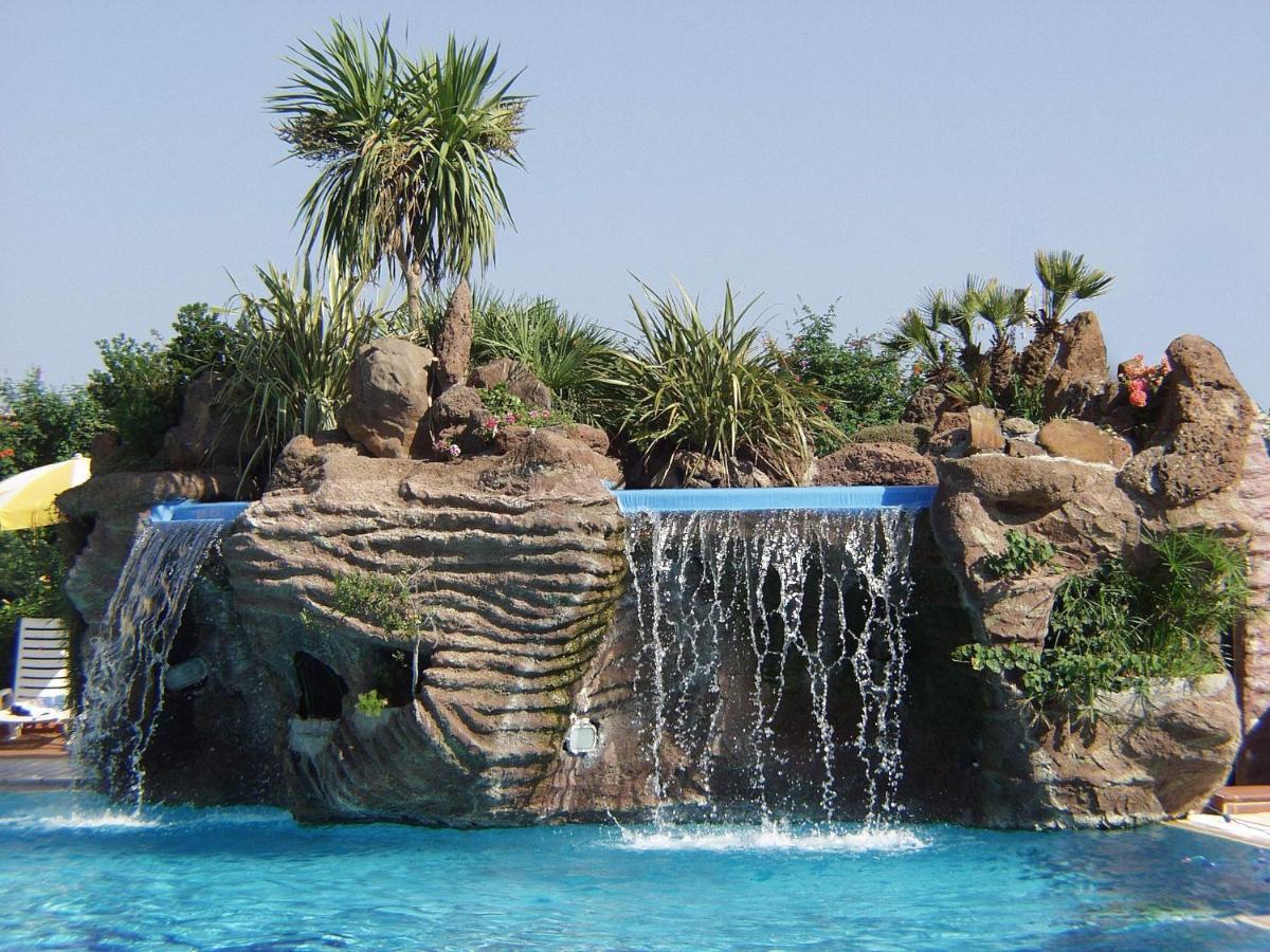Le Residenze Del Golfo Di Orosei Exterior foto